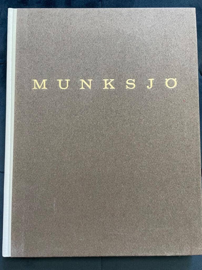 Staffan Tjerneld  och Lennart Nilsson : Munksjö. En bildsvit från en hundraårig svensk pappers- och cellulosaindustri.