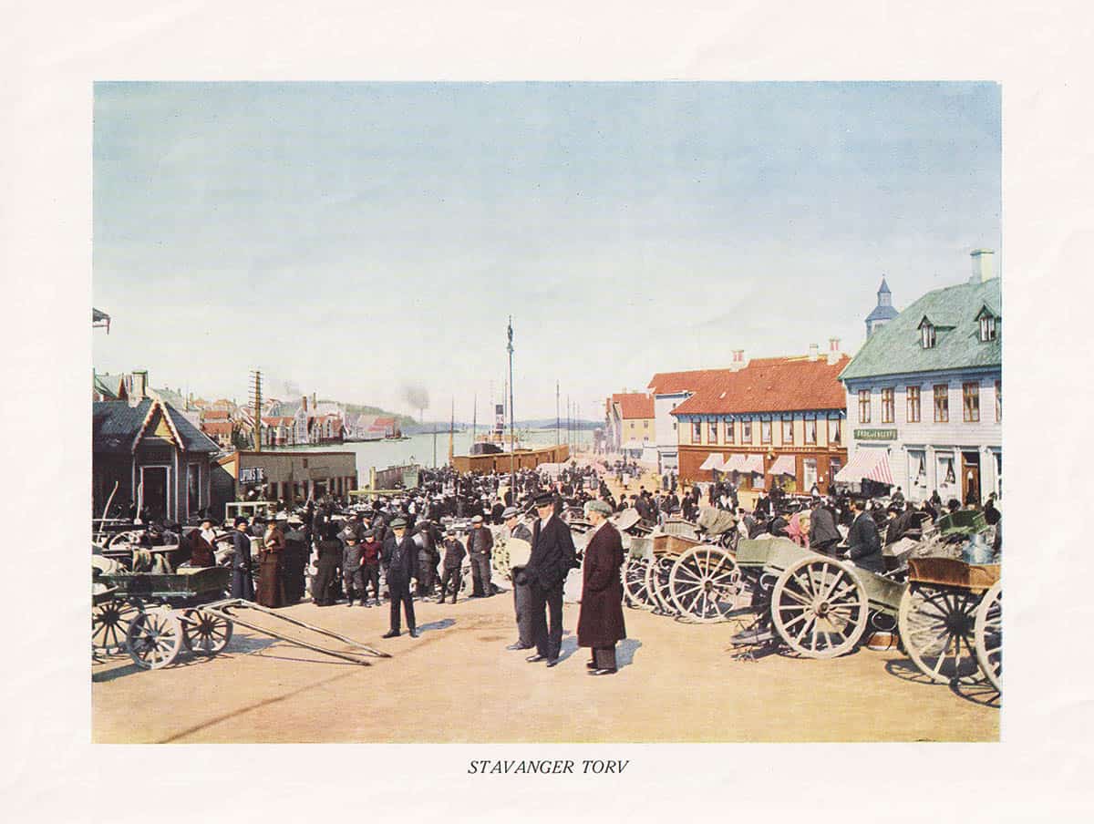 [Stavanger ; turistbroschyr] : 19 Western Norway 14. Photographs from Stavanger and Environs