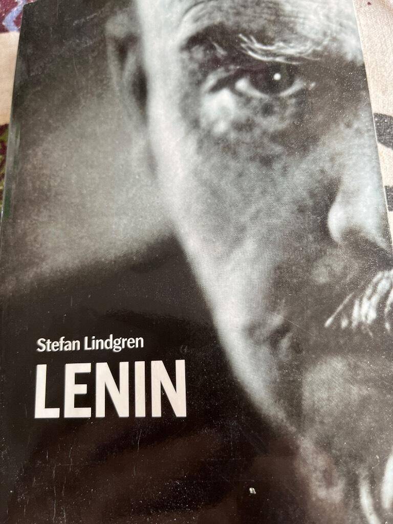 Stefan Lindgren : Lenin