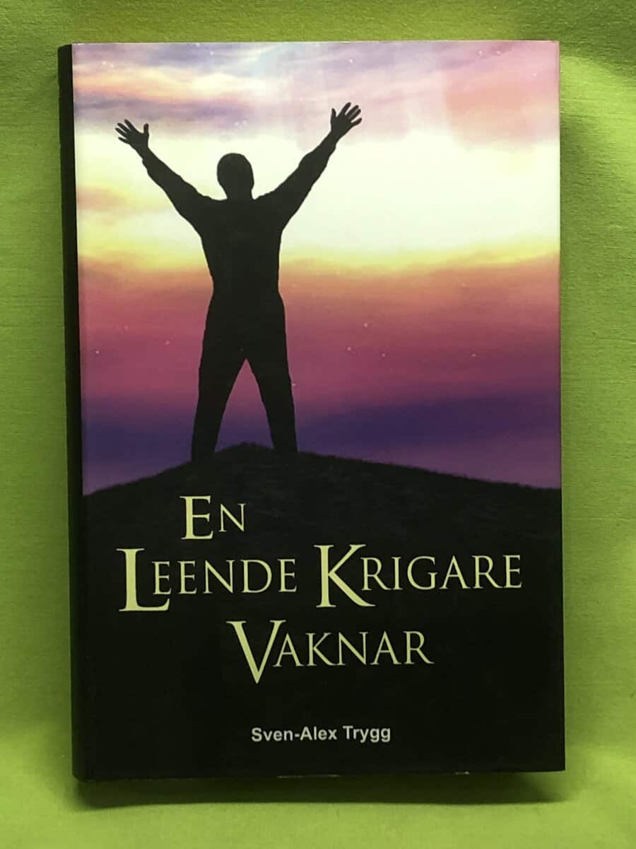Sven-Axel Trygg : En leende krigare vaknar
