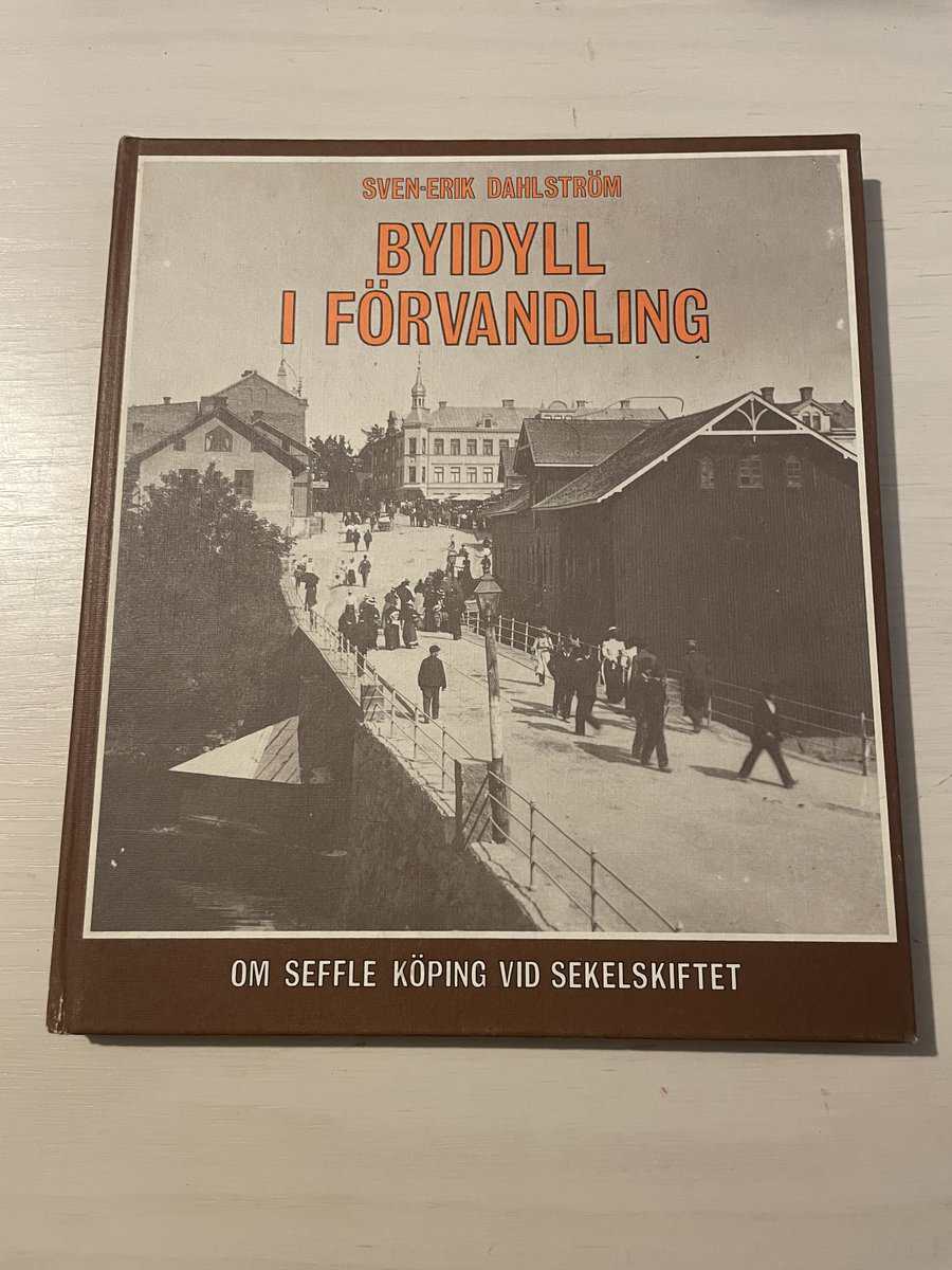 Sven-Erik Dahlström : Byidyll i förvandling