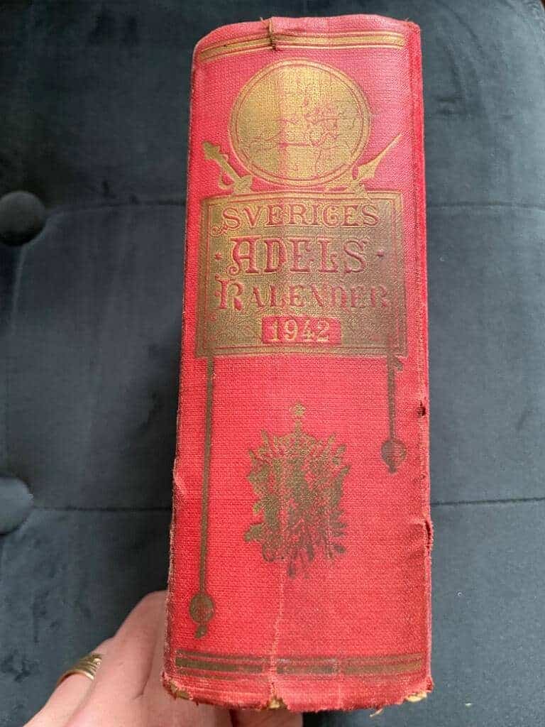 Sveriges ridderskaps och adels kalender [ Adelskalender ] 1942