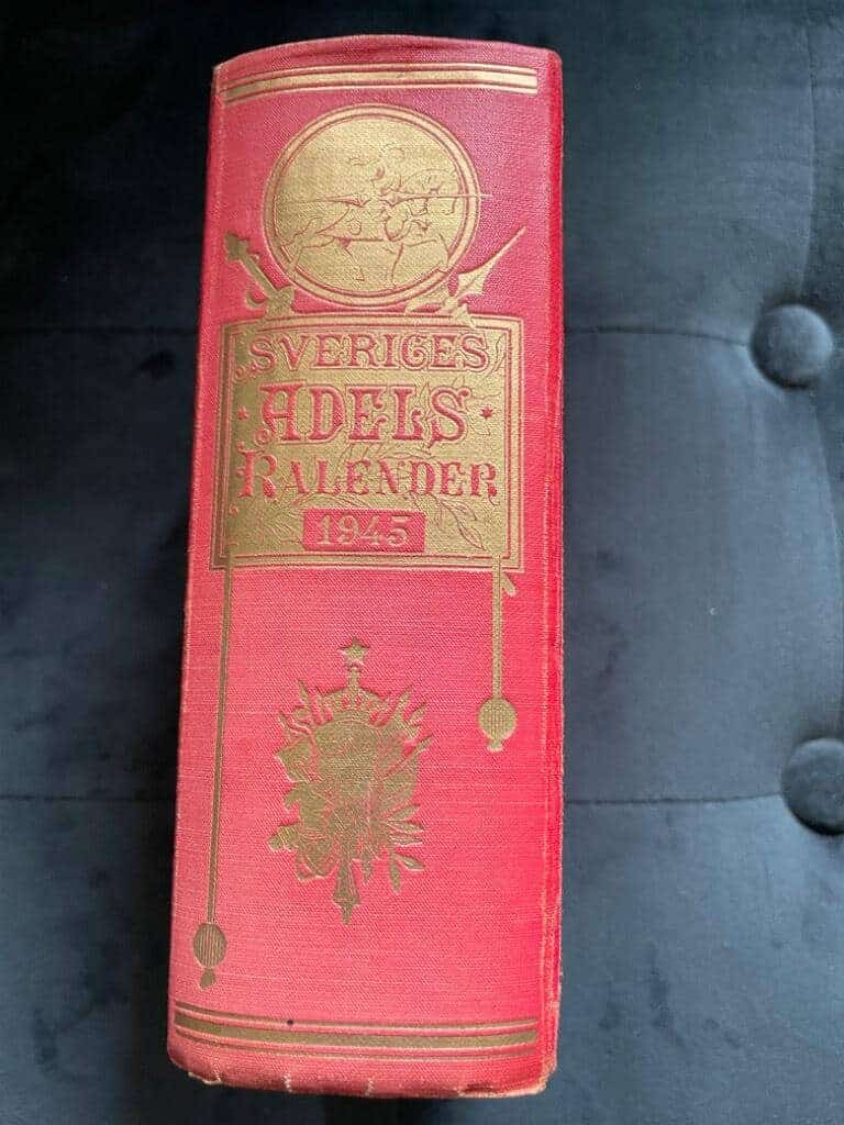 Sveriges ridderskaps och adels kalender [ Adelskalender ] 1945
