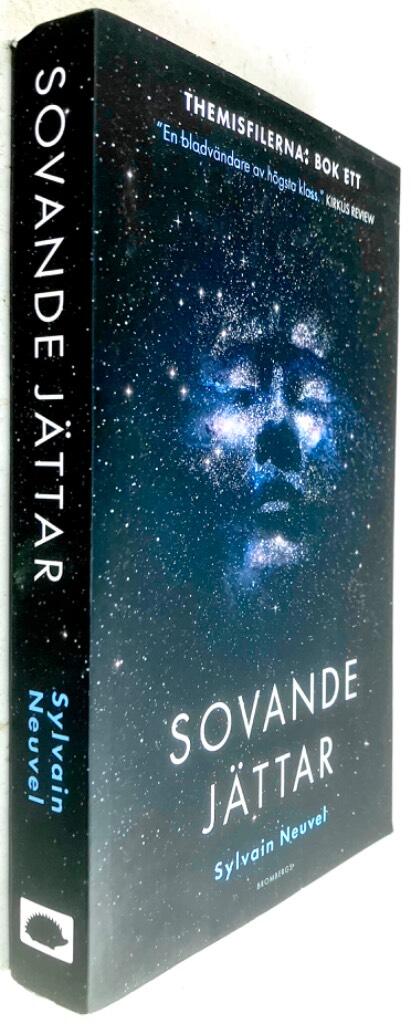 Sylvain Neuvel : Sovande jättar - Themisfilerna - Bok 1