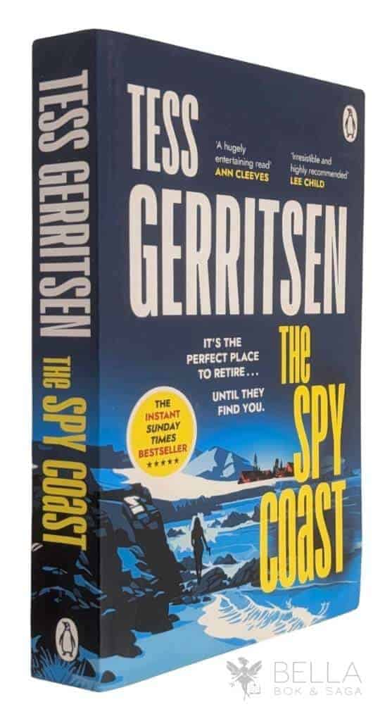 Tess Gerritsen : The Spy Coast - The Martini Club - Bok 1