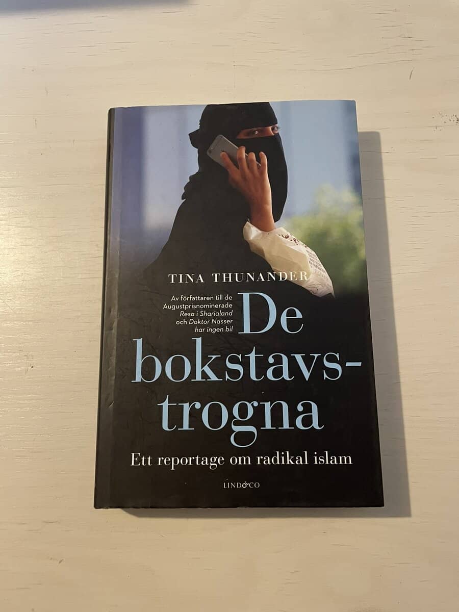 Tina Thunander : De bokstavstrogna