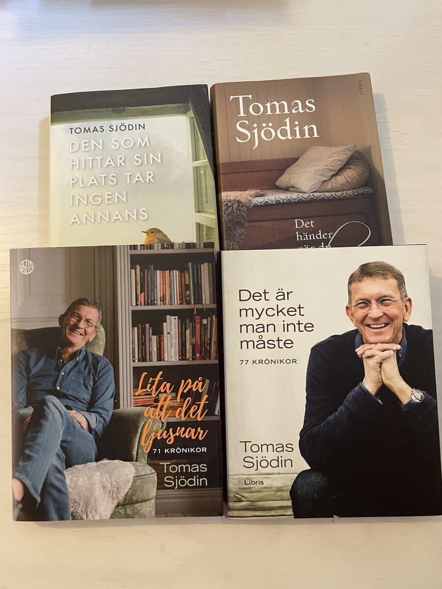 Tomas Sjödin : 4x Tomas Sjödin - Den som hittar sin plats tar ingen annans - Det händer när du vilar - Lita på att det ljusnar - Det är mycket man inte måste