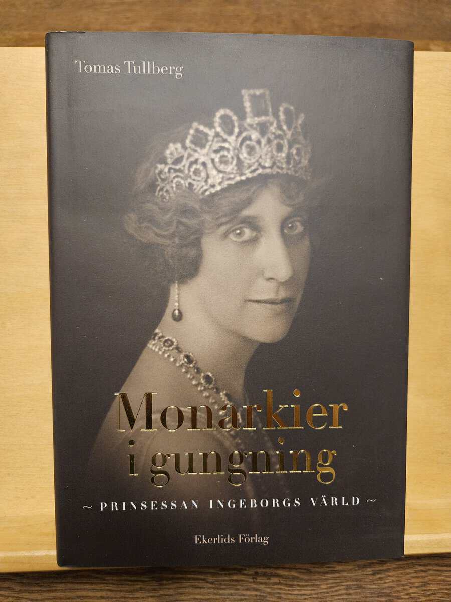 Tomas Tullberg : Monarkier i gungning