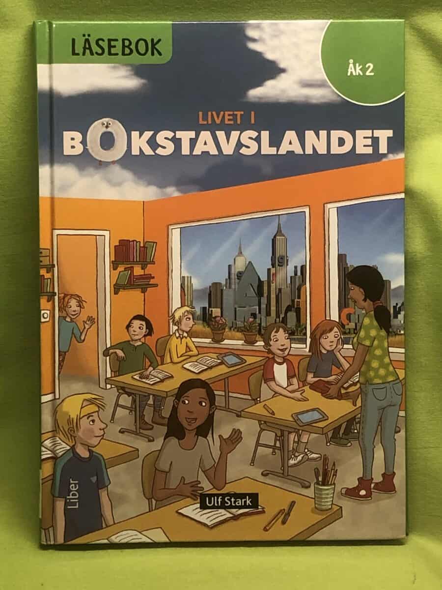 Stark, Ulf, Wedsberg, Malin, Örn, Karin : Livet i Bokstavslandet Läsebok åk 2 nivå grön