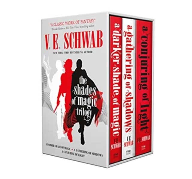 V.E. Schwab : Shades of Magic Trilogy Slipcase
