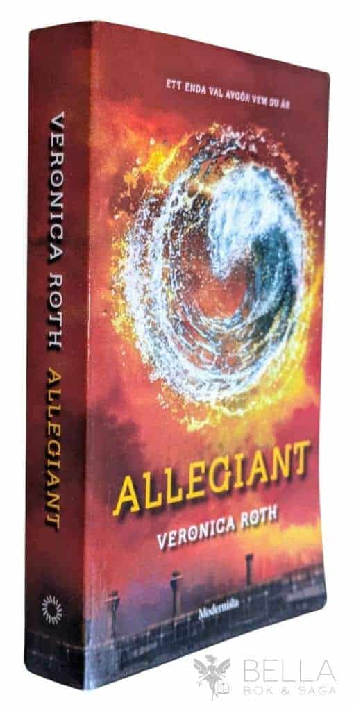 Veronica Roth : Allegiant - Divergent-trilogin - Bok 3 [svensk text]