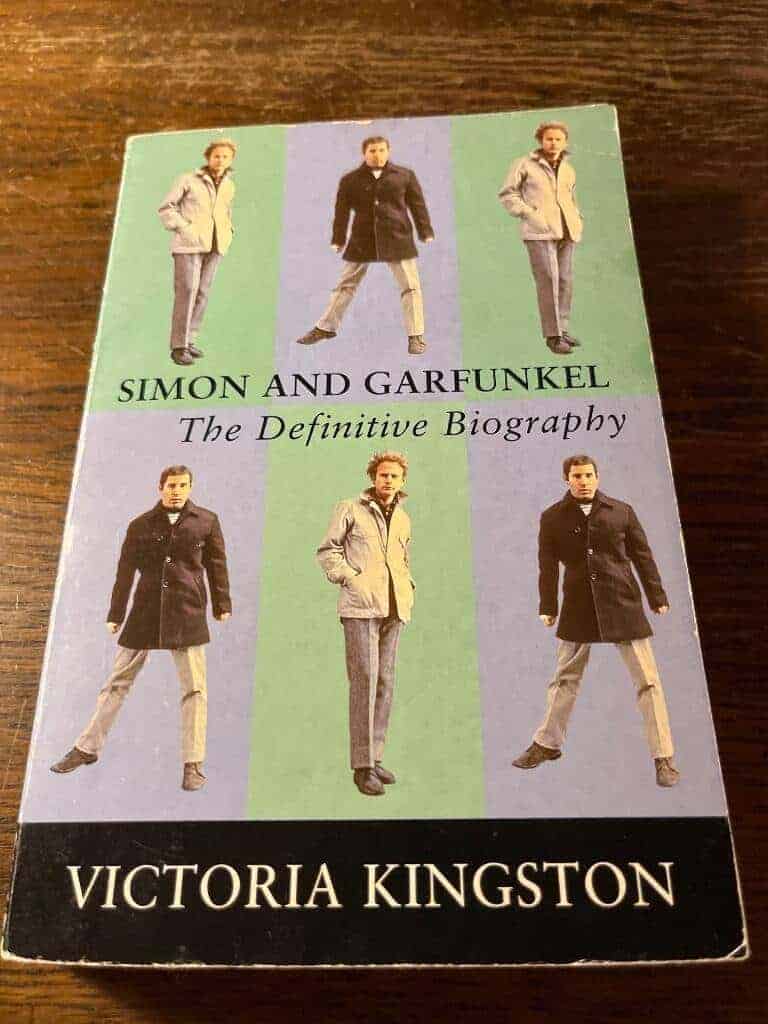 Victoria Kingston : Simon and Garfunkel