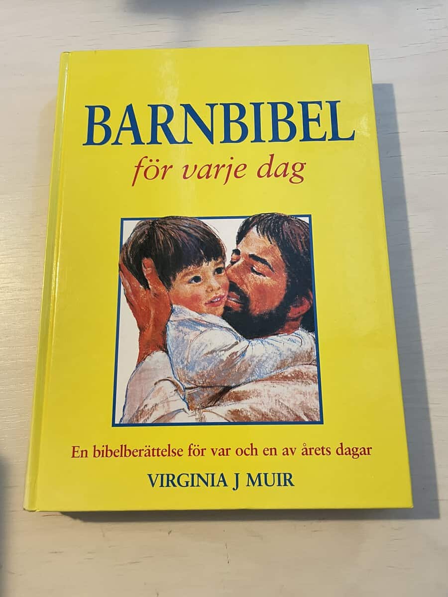 Virginia J. Muir : Barnbibel för varje dag [en bibelberättelse för var och en av årets dagar]