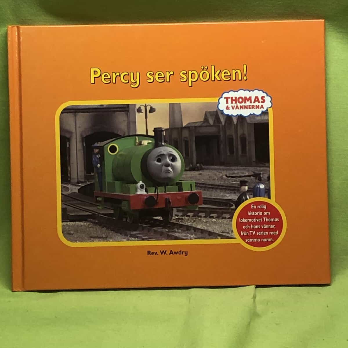 W Awdry : Percy ser spöken!