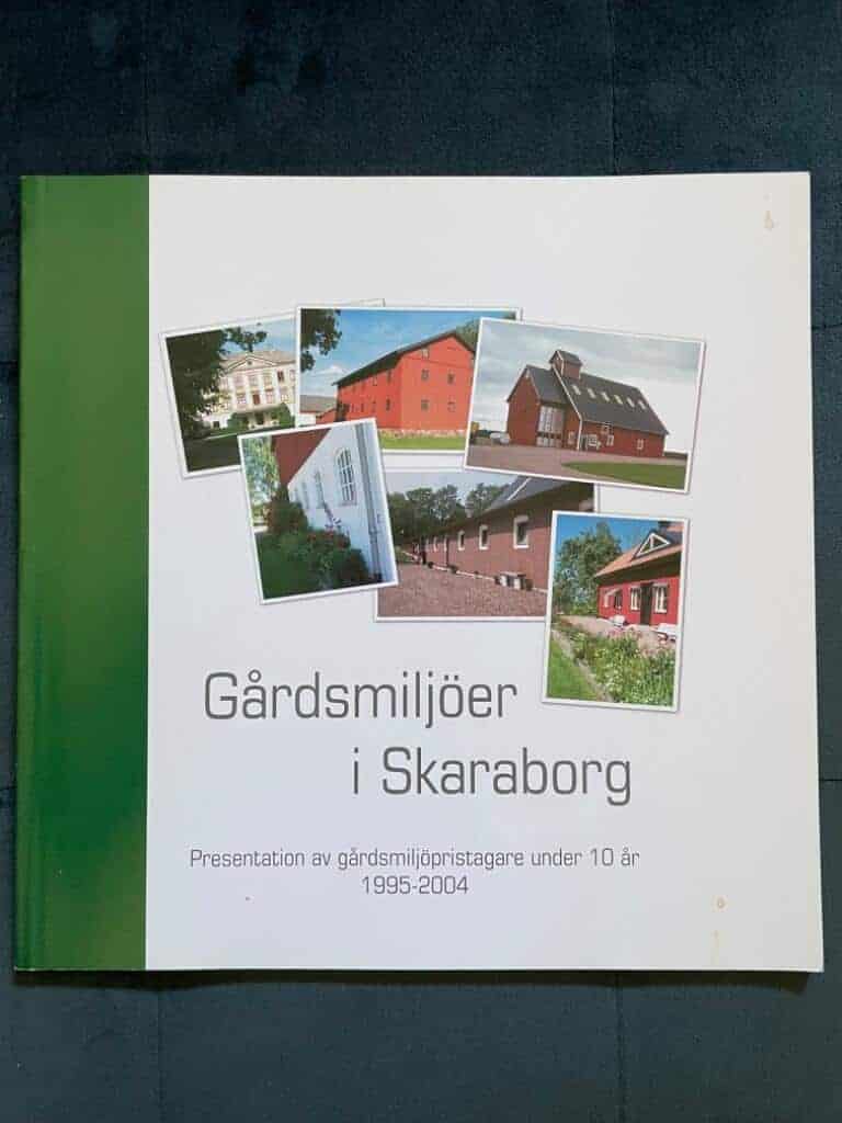 Ylva Blomberg : Gårdsmiljöer i Skaraborg