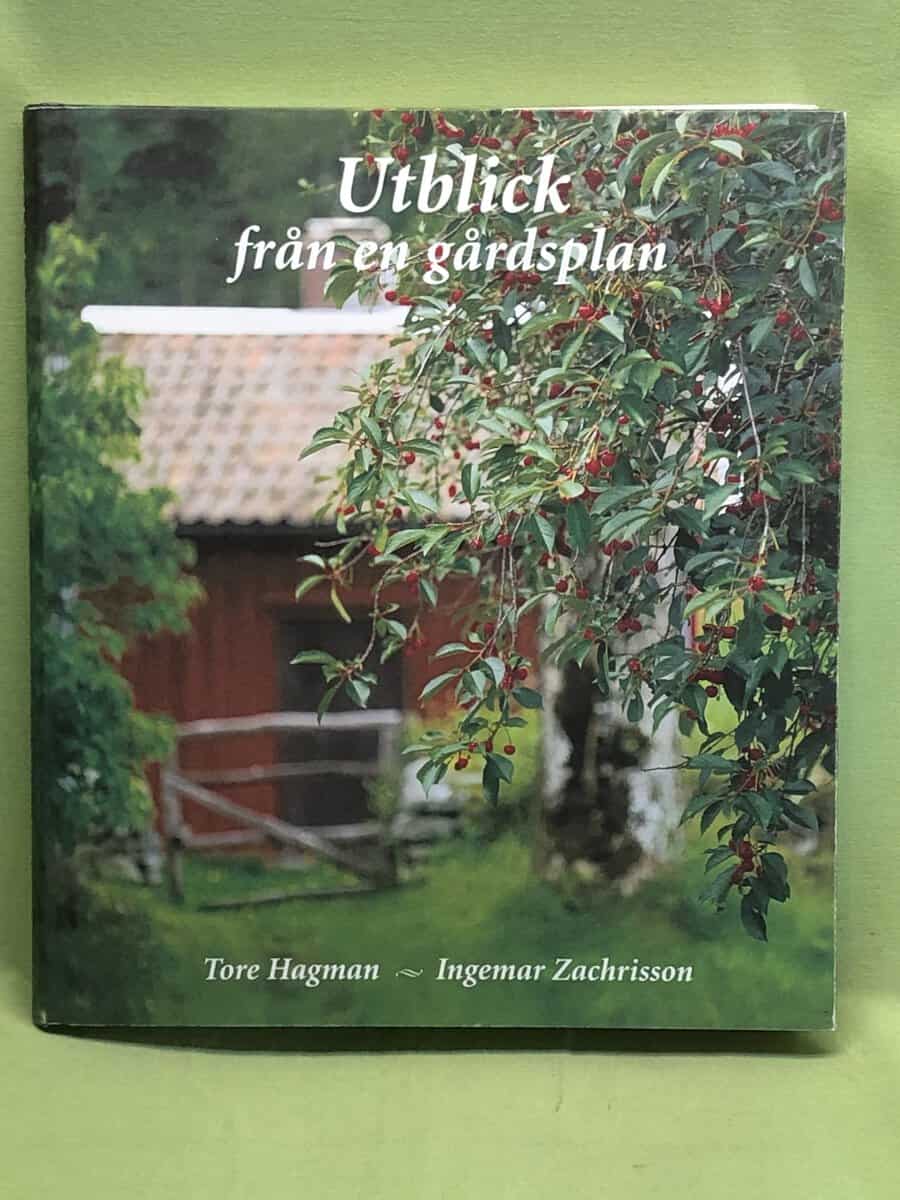 Zachrisson Ingemar Hagman Tore : Utblick från en gårdsplan. (Hemsjö socken, Alingsås kommun).